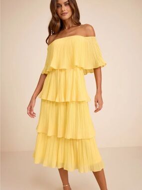 Lulu's Sunny Off-Shoulder Tiered Midi Dress in Yellow
